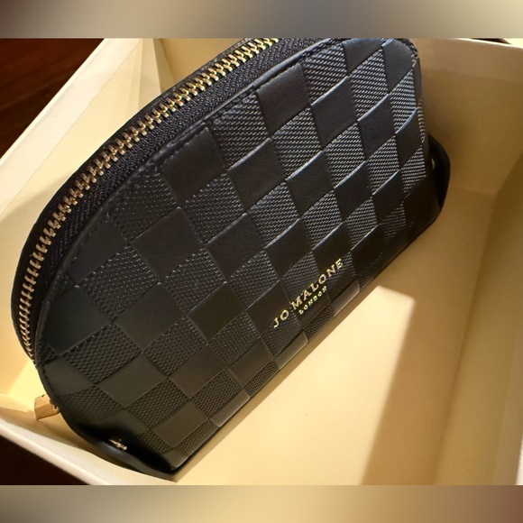 Jo Malone Pouch & Box - Picture 3 of 7